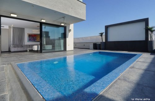 וילה אריאה גולד